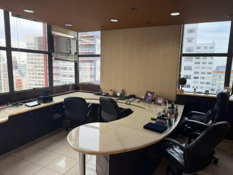 Conjunto Comercial à venda com 132 m2, 3 vagas, Condominio Santa Filippa  na Avenida Paulista. - Avenida Paulista Imóveis